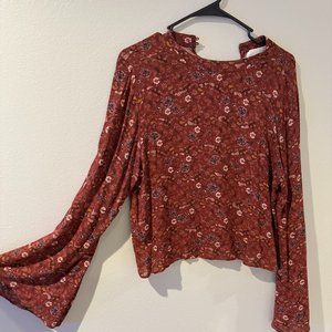 Bell sleeve top